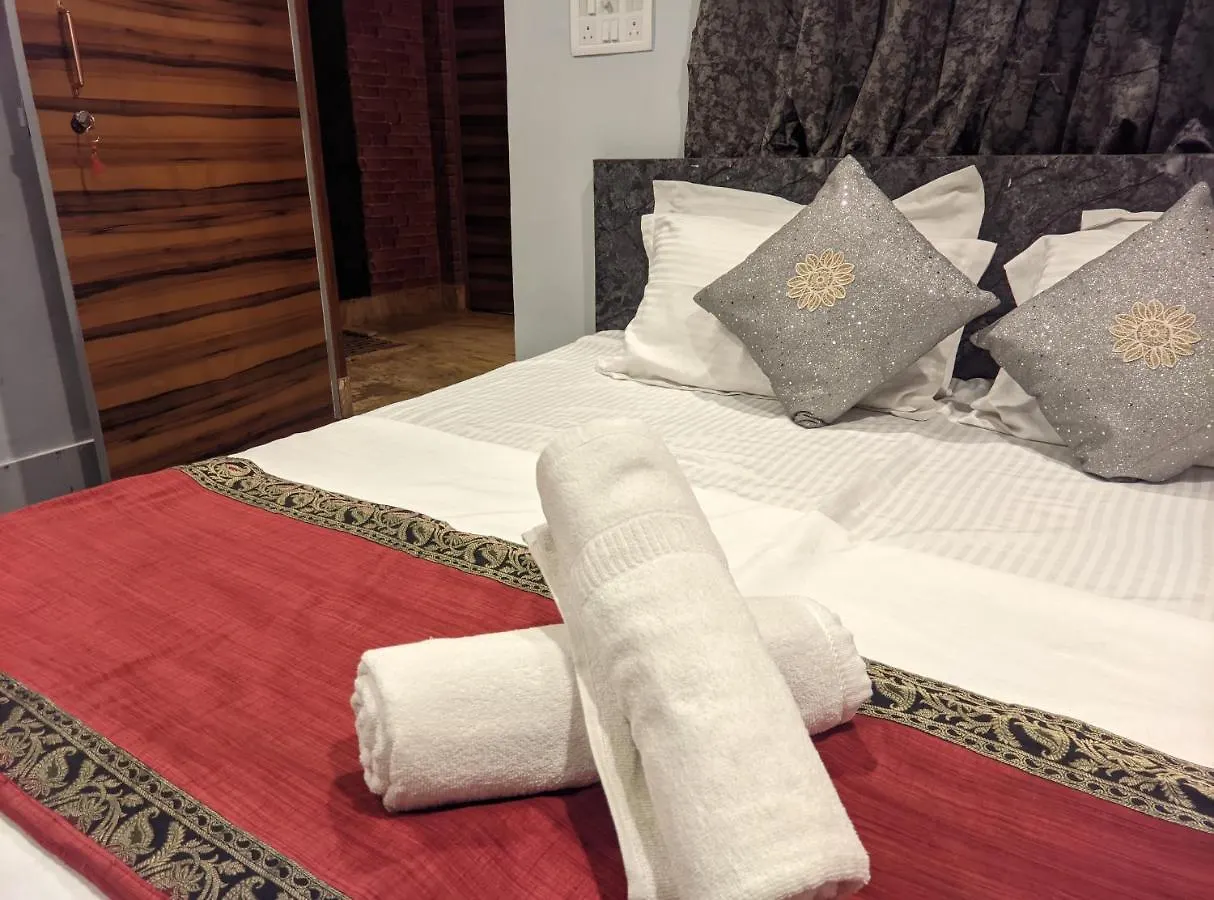 فاراناسي Sai Kripa Guest House 0*,  الهند